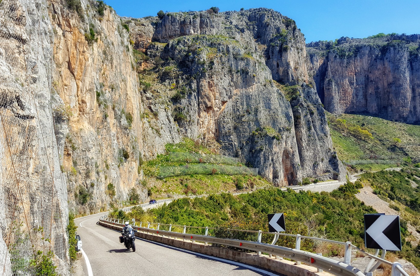 Ruta En Moto Sur De Roma & Sicilia