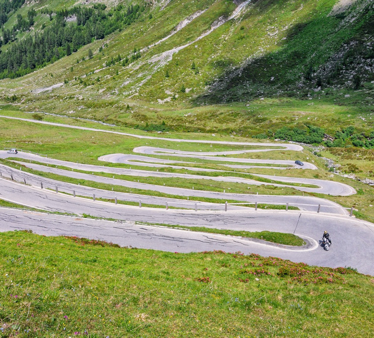 Ruta En Moto Cima de los Alpes
