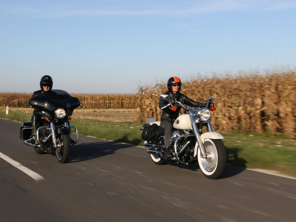 Ruta en moto Harley personalizada 