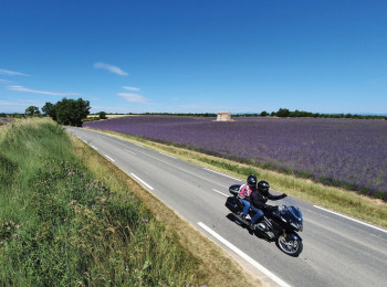 Bonjour Provence - Moto Vacaciones